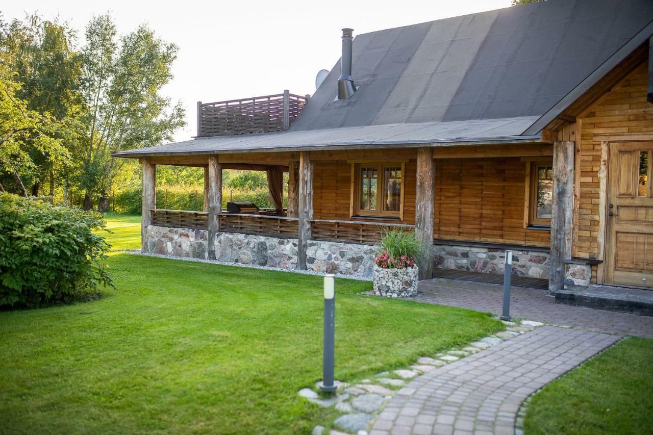 Erlendi Kodumajutus Villa Pärnu Eksteriør bilde