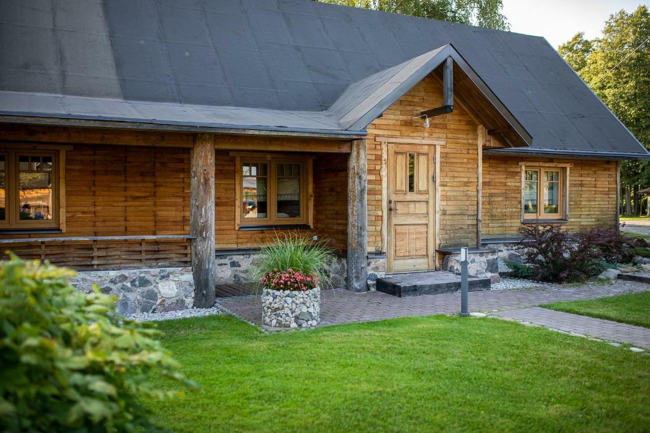 Erlendi Kodumajutus Villa Pärnu Eksteriør bilde